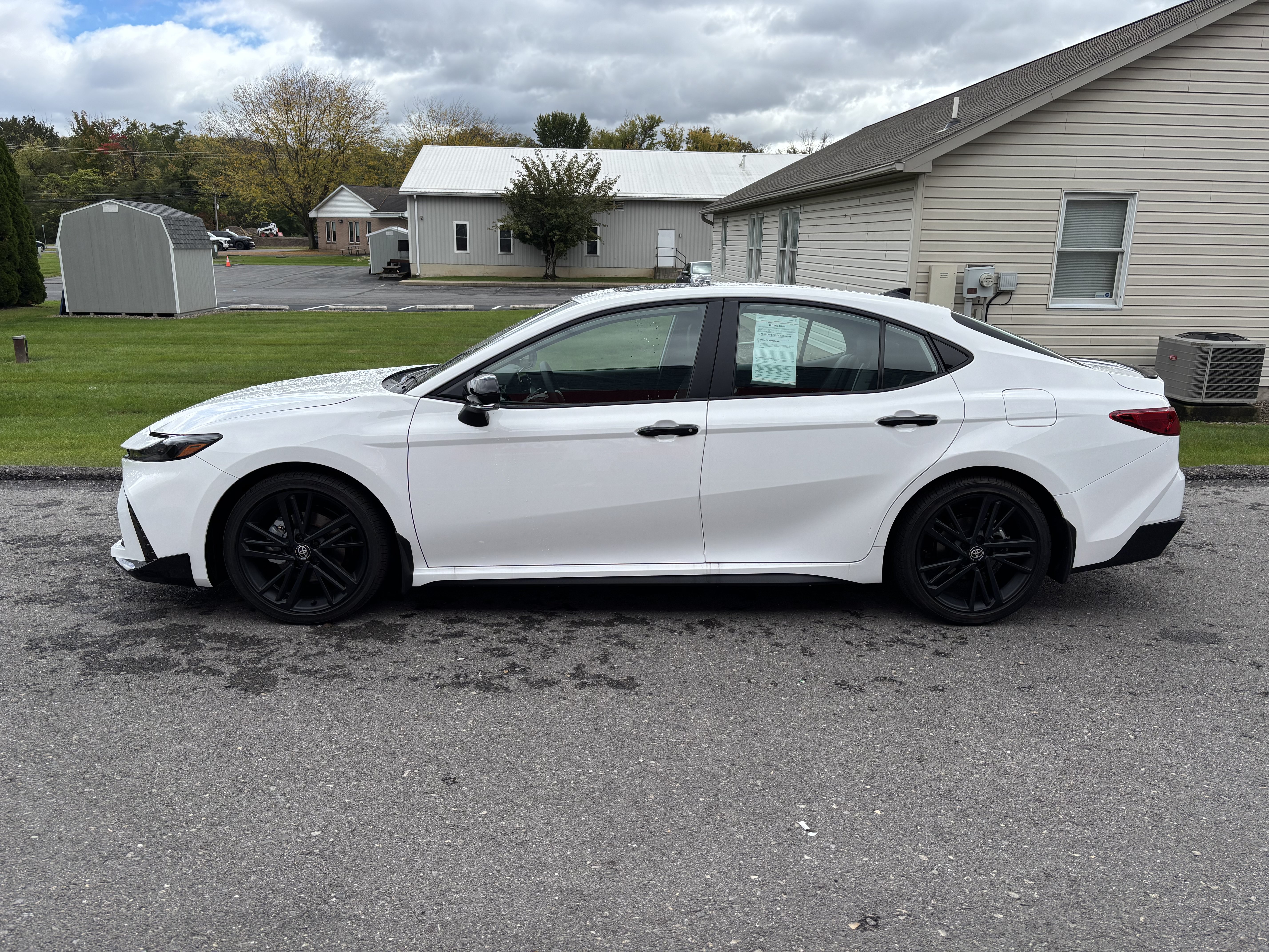 Certified 2026 Toyota Camry Hybrid w/ Multimedia Upgrade Package FWD image 7