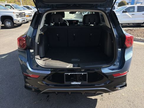 Used 2024 Buick Encore GX Sport Touring AWD/4WD image 33