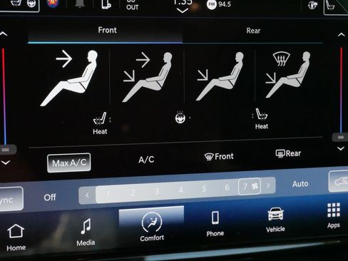 Used 2023 Chrysler Pacifica Touring-L AWD/4WD image 28