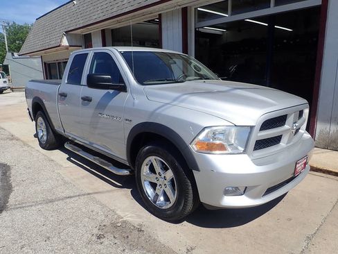 Used 2012 RAM 1500 Express AWD/4WD image 26