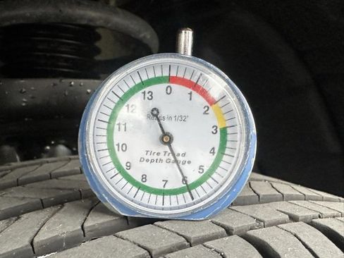 Certified 2025 Chevrolet Equinox LT image 32