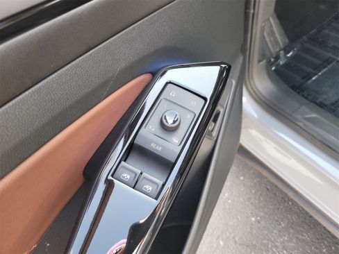 Used 2022 Volkswagen ID.4 Pro S image 17