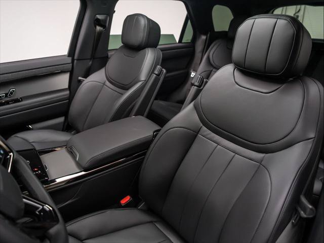 New 2026 Land Rover Range Rover Sport Dynamic SE AWD/4WD image 15