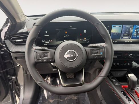 New 2026 Nissan Kicks SR image 17