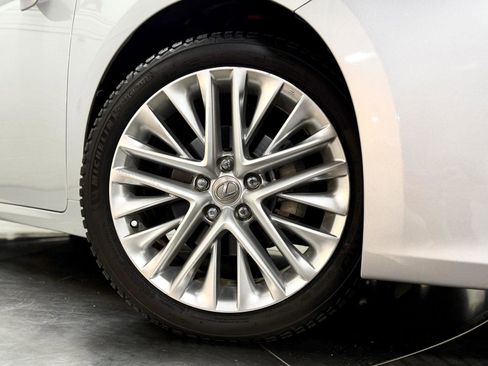 Used 2015 Lexus ES 350 FWD image 11