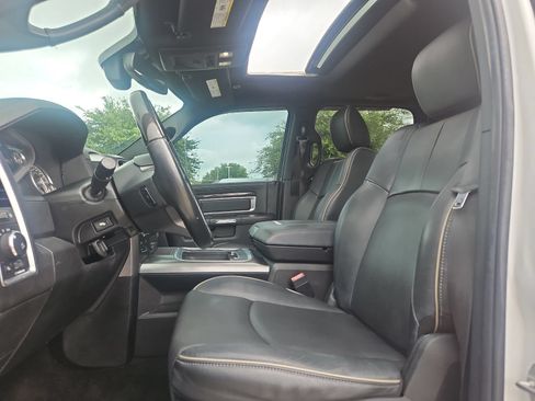 Used 2017 RAM 1500 Limited AWD/4WD image 7