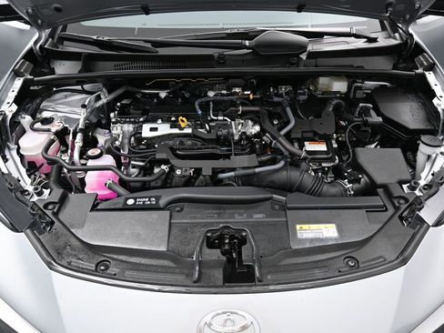 Used 2024 Toyota Prius XLE image 34