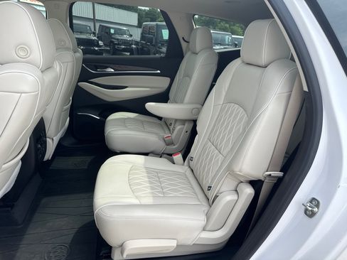 Used 2023 Buick Enclave Avenir w/ Avenir Technology Package AWD/4WD image 7