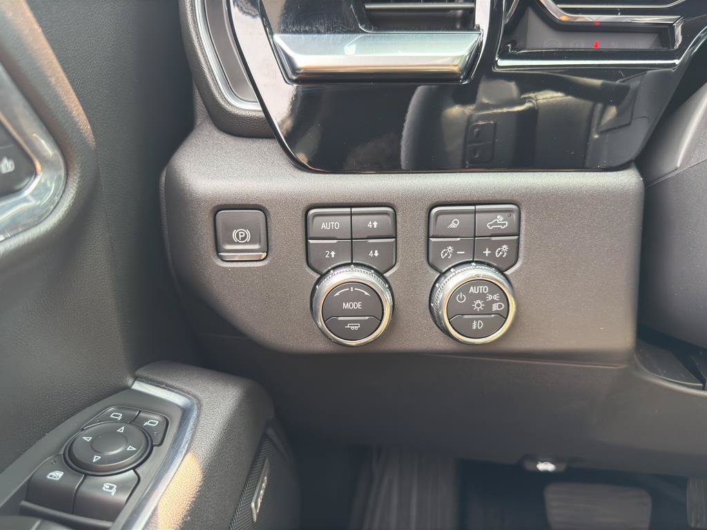 Used 2025 GMC Sierra 1500 SLT w/ SLT Premium Package AWD/4WD image 13