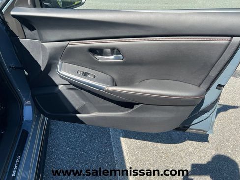 Certified 2025 Nissan Sentra SR w/ Midnight Edition FWD image 23