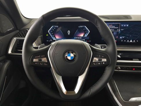 Used 2026 BMW X5 xDrive40i w/ Premium Package image 16