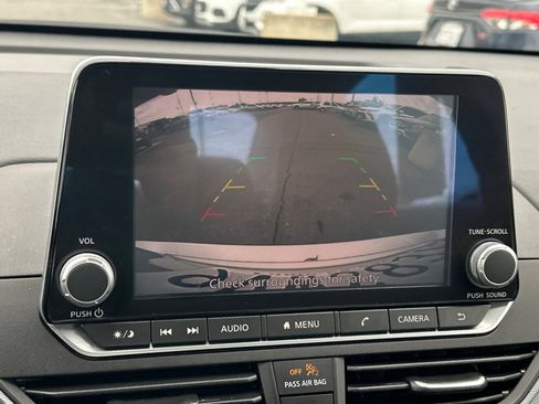 Certified 2023 Nissan Altima 2.5 SR FWD image 18