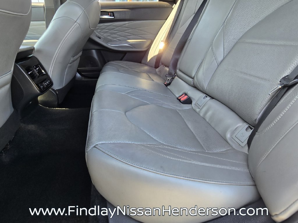 Used 2019 Toyota Avalon Limited w/ Advanced Safety Package FWD image 12