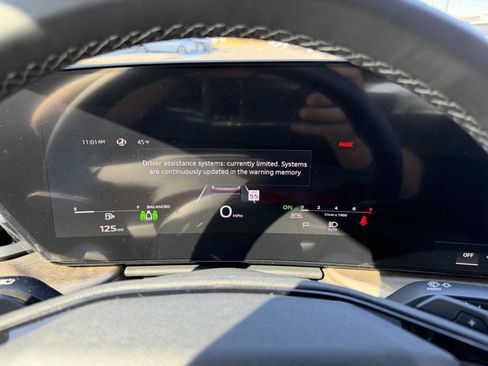 Used 2025 Audi Q5 Premium Plus image 20