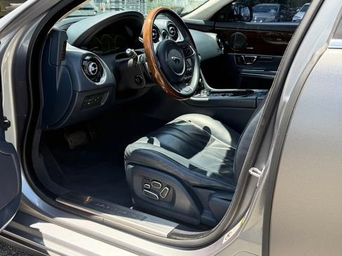 Used 2014 Jaguar XJ L Supercharged RWD image 13
