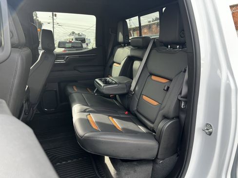 Used 2025 GMC Sierra 1500 AT4 w/ AT4 Premium Package image 19
