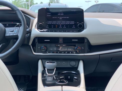 Used 2022 Nissan Rogue SL w/ SL Premium Package AWD/4WD image 31