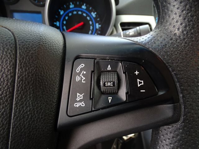 Used 2013 Chevrolet Cruze LS FWD image 6