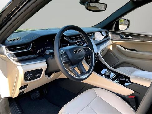 Used 2023 Jeep Grand Cherokee 4WD 4xe image 20