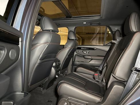 New 2026 Honda Pilot TrailSport image 19