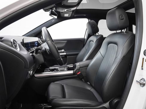 Certified 2022 Mercedes-Benz GLA 250 image 8