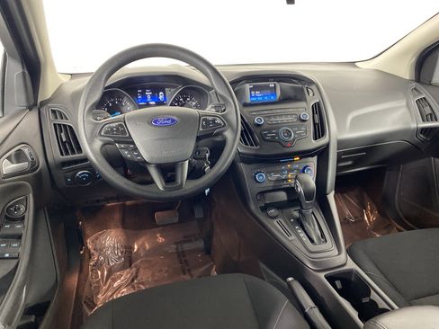 Used 2018 Ford Focus SE image 35