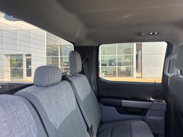 Used 2024 Ford F250 XLT w/ XLT Premium Package AWD/4WD image 16