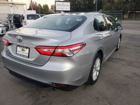 Used 2019 Toyota Camry LE image 7