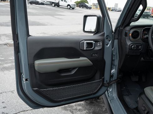 New 2026 Jeep Gladiator Mojave AWD/4WD image 16