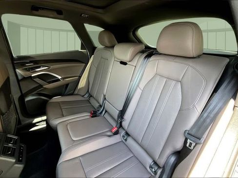 Used 2025 Audi Q5 Prestige AWD/4WD image 22