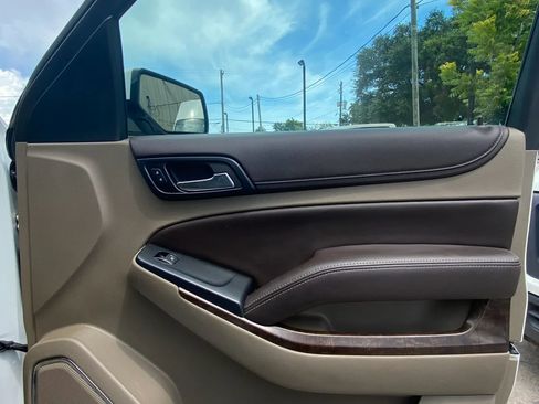 Used 2015 Chevrolet Tahoe LT RWD image 20