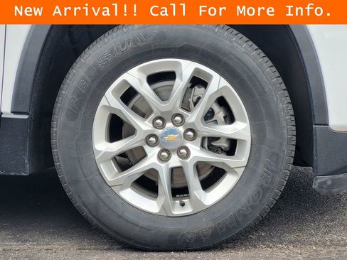 Used 2021 Chevrolet Traverse LT AWD/4WD image 9