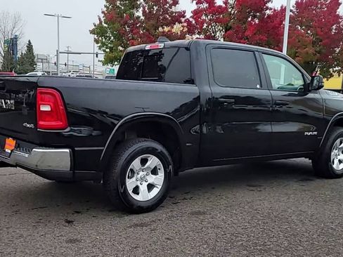 Used 2025 RAM 1500 Big Horn image 8