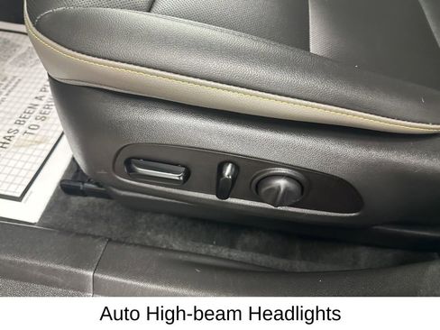 Used 2025 Chevrolet Trax ACTIV w/ Driver Confidence Package image 34