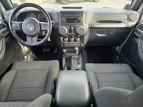 Used 2011 Jeep Wrangler Unlimited Sport image 15