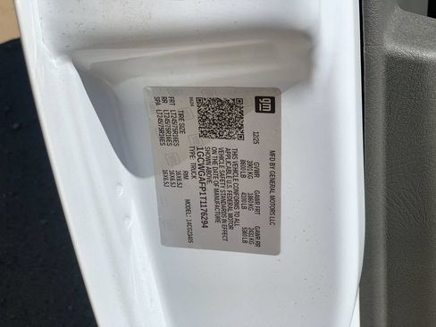 New 2026 Chevrolet Express 2500 w/ Driver Convenience Package RWD image 32
