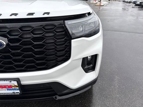 Used 2025 Ford Explorer ST-Line w/ ST-Line Street Pack image 43