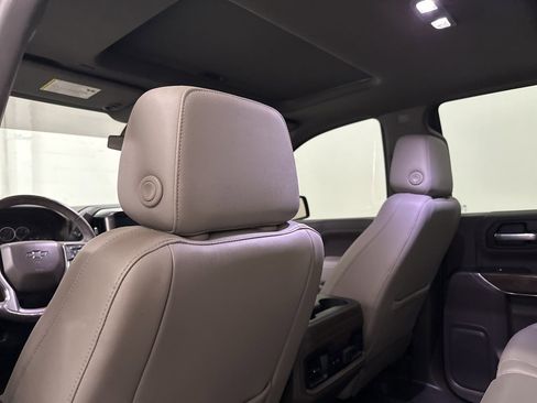 Used 2019 Chevrolet Silverado 1500 LT Trail Boss image 51