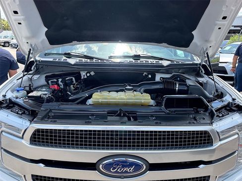 Used 2020 Ford F150 Platinum w/ Equipment Group 701A Luxury AWD/4WD image 30