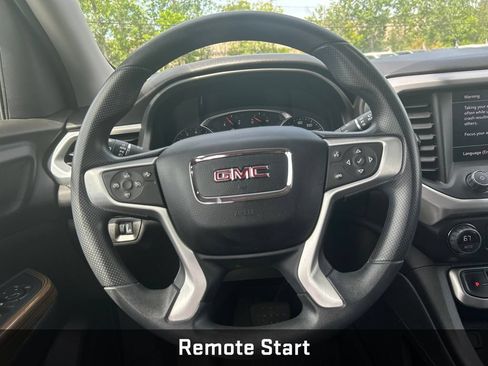 Certified 2023 GMC Acadia SLE w/ Driver Convenience Package AWD/4WD image 16
