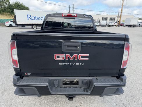 Used 2022 GMC Canyon Elevation w/ Trailering Package AWD/4WD image 6