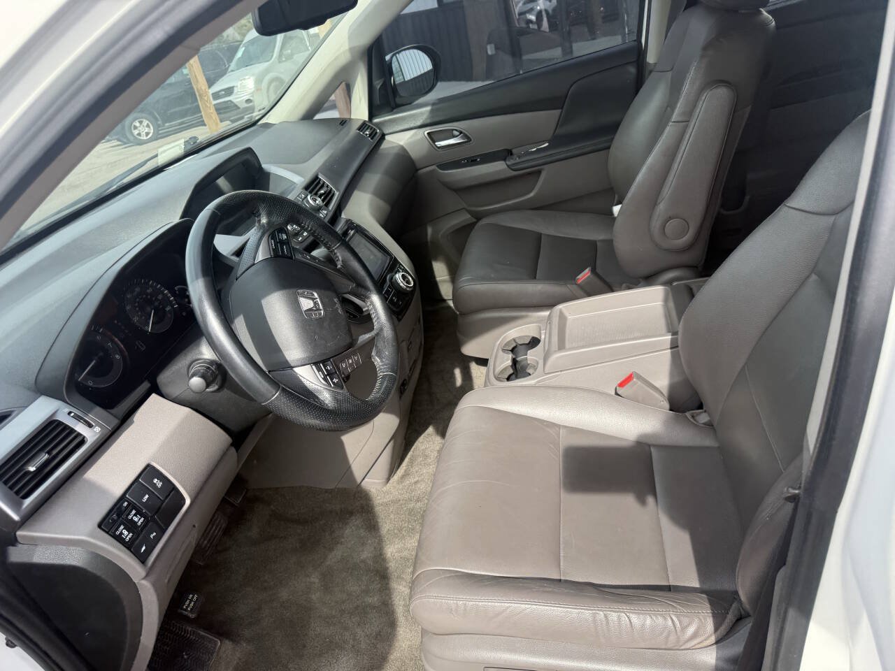 Used 2014 Honda Odyssey Touring Elite image 13