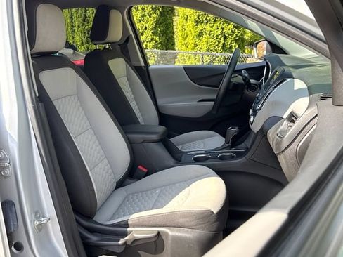 Used 2020 Chevrolet Equinox LS w/ LS Convenience Package FWD image 20