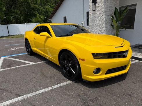 Used 2010 Chevrolet Camaro SS w/ RS Package RWD image 20