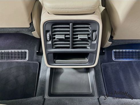 Used 2020 Porsche Taycan 4S w/ Premium Package image 31