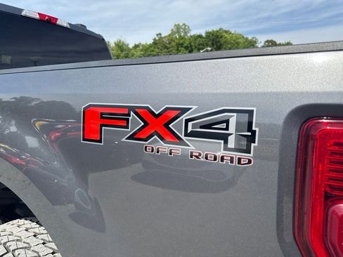 Used 2021 Ford F250 XLT w/ XLT Premium Package AWD/4WD image 30