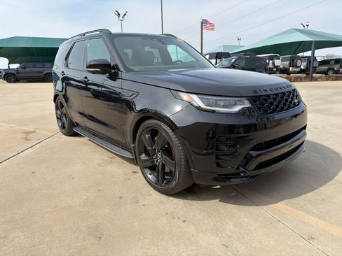 Certified 2024 Land Rover Discovery Dynamic SE image 8