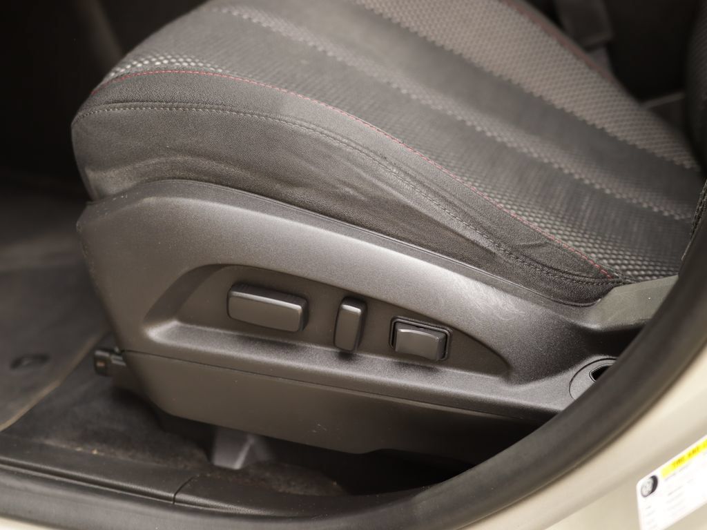 Used 2016 Chevrolet Equinox LT w/ Convenience Package FWD image 20