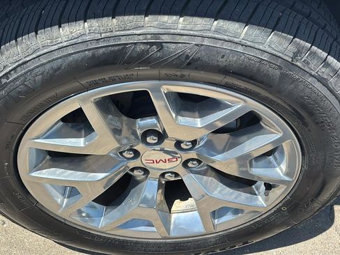 Used 2020 GMC Yukon SLT w/ Open Road Package RWD image 9