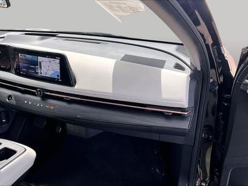 Certified 2023 Nissan Ariya FWD image 17